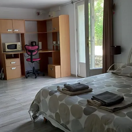 La Campagne En * Nîmes